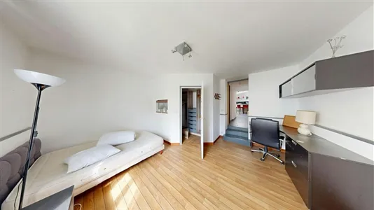 Houses in Nantes - photo 6