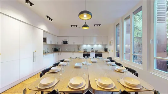 Rooms in Saint-Denis - photo 5