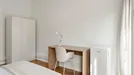 Room for rent, Lisbon (region), &lt;span class=&quot;blurred street&quot; onclick=&quot;ProcessAdRequest(13612346)&quot;&gt;&lt;span class=&quot;hint&quot;&gt;See streetname&lt;/span&gt;[xxxxxxxxxxxxx]&lt;/span&gt;