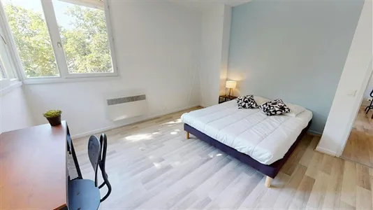 Rooms in Lyon - photo 1