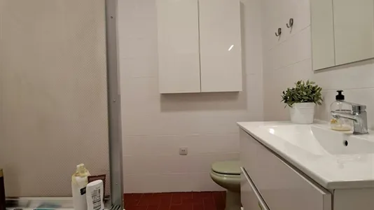 Rooms in Madrid Centro - photo 8