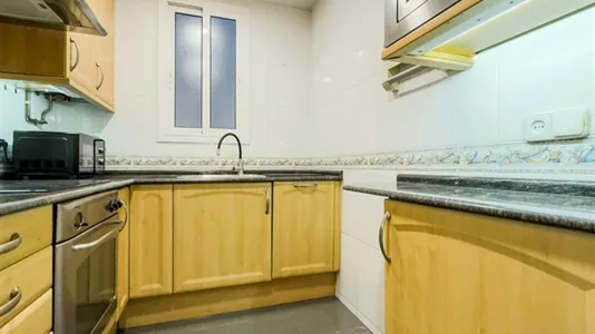 Rooms in Barcelona Gràcia - photo 9