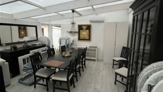 Houses in Upplands Väsby - photo 2