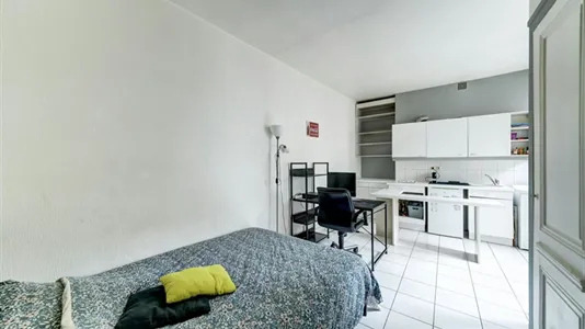 Apartments in Lyon - photo 5