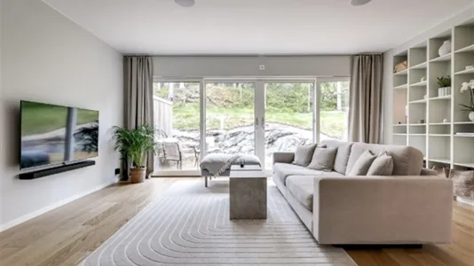 Houses in Nacka - photo 2