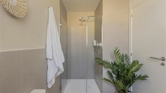 Apartments in Valencia L'Eixample - photo 5