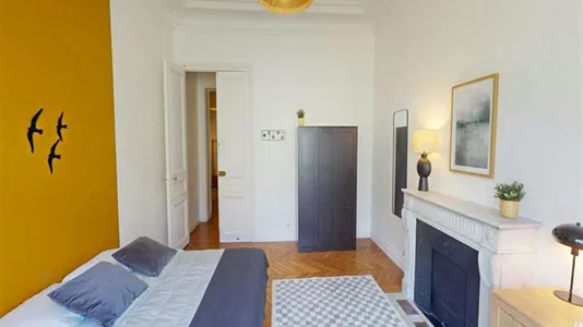 Rooms in Paris 17ème arrondissement - photo 3