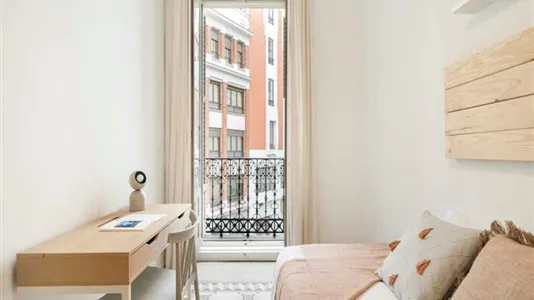 Rooms in Madrid Centro - photo 6