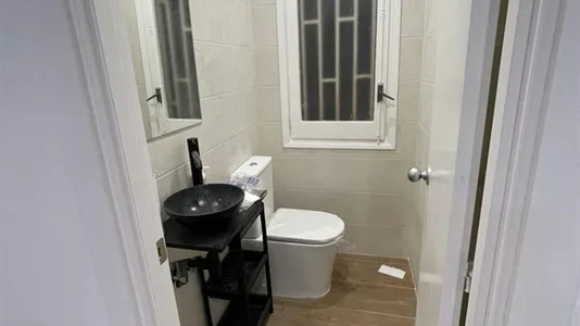 Rooms in Badalona - photo 5