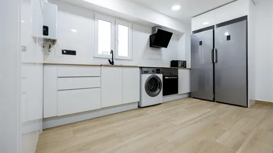 Rooms in el Camí de Vera - photo 9