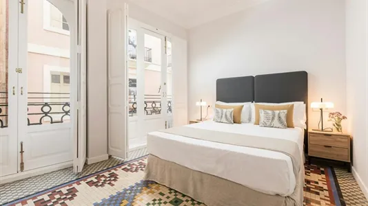 Apartments in Valencia Ciutat Vella - photo 7