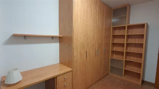 Rooms in Barcelona Eixample - photo 5