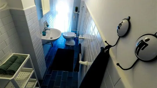 Rooms in Brescia - photo 8