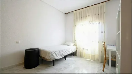 Rooms in Madrid Carabanchel - photo 7