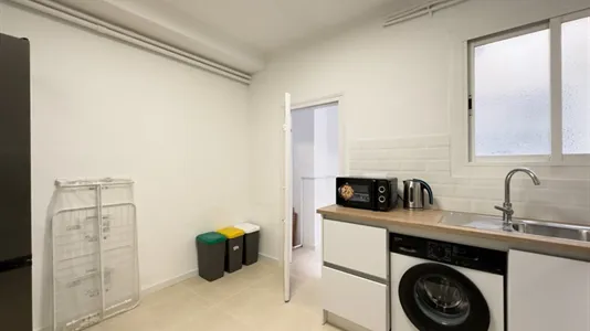 Rooms in Barcelona Les Corts - photo 10