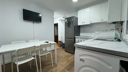 Apartment for rent in Madrid Moratalaz, Madrid