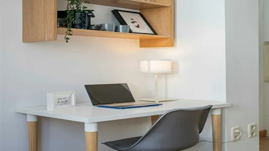 Rooms in Madrid Centro - photo 10