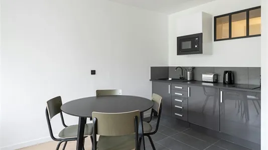 Apartments in Nanterre - photo 4