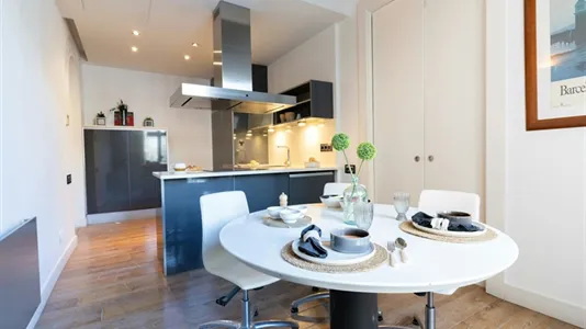 Rooms in Barcelona Ciutat Vella - photo 9