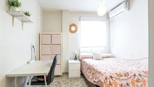 Rooms in Murcia - photo 1