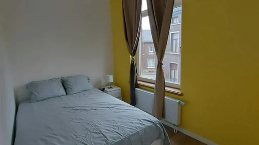 Rooms in Charleroi - photo 1