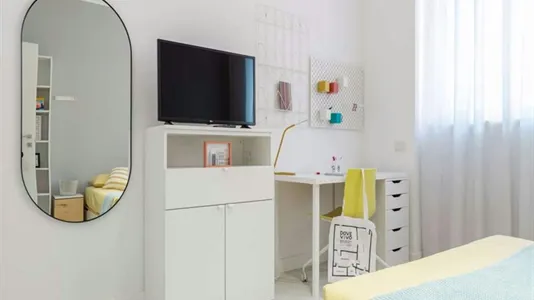 Rooms in Milano Zona 5 - Vigentino, Chiaravalle, Gratosoglio - photo 6