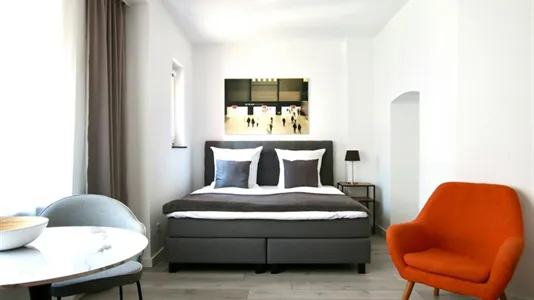 Apartments in Cologne Innenstadt - photo 4