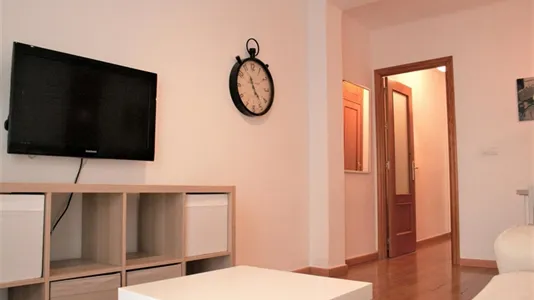 Rooms in El Fontanal - photo 9