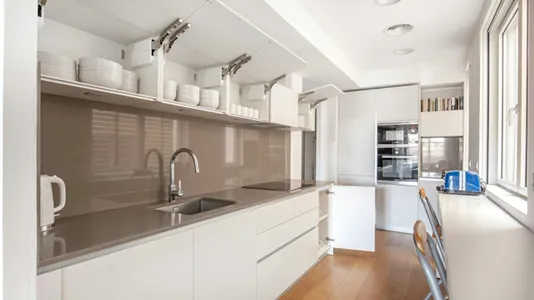 Apartments in Barcelona Ciutat Vella - photo 8