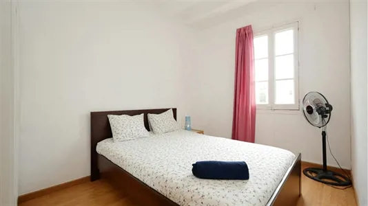 Rooms in Barcelona Ciutat Vella - photo 3