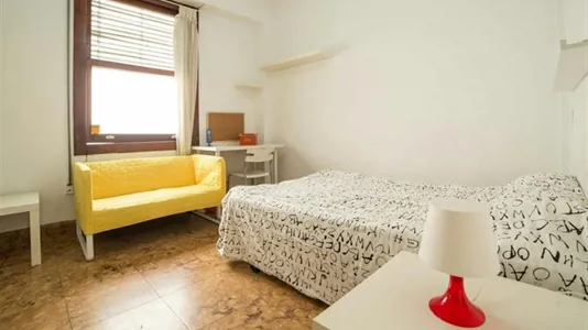 Rooms in Valencia Ciutat Vella - photo 2