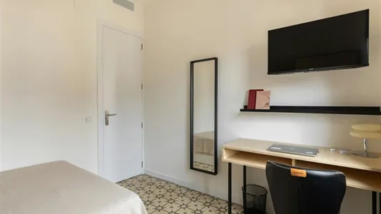 Apartments in Barcelona Eixample - photo 6