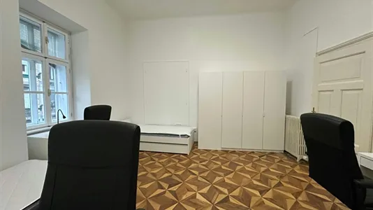 Rooms in Besnica - photo 5