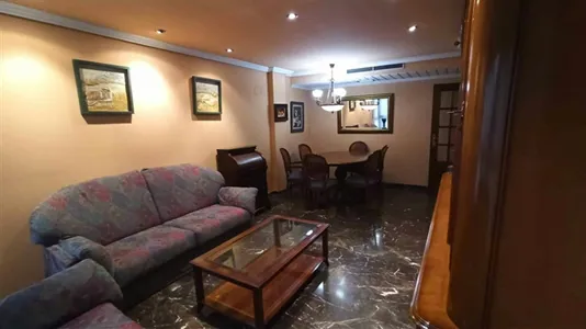 Rooms in Aielo de Malferit - photo 2