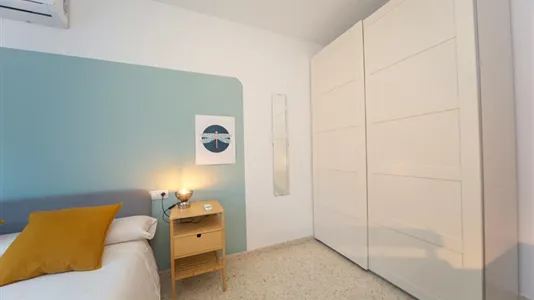 Rooms in Granada - photo 4