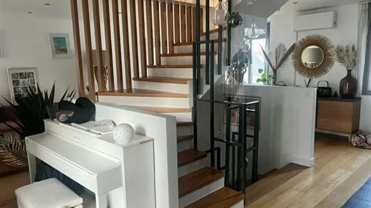 Houses in Nanterre - photo 5