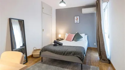 Room for rent in Madrid Retiro, Madrid