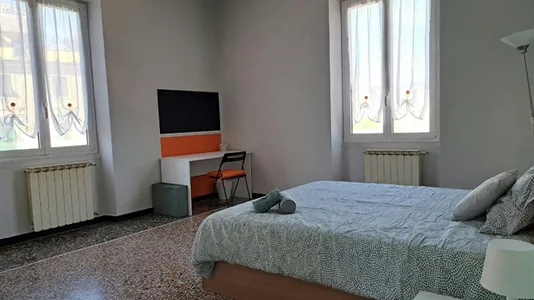 Rooms in Genoa - photo 2