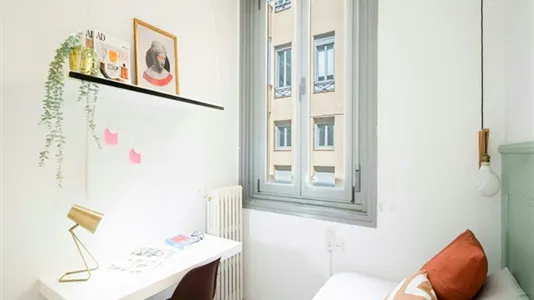 Rooms in Madrid Centro - photo 5