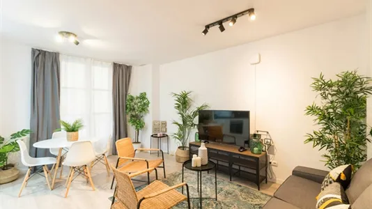 Apartments in Barcelona Ciutat Vella - photo 5