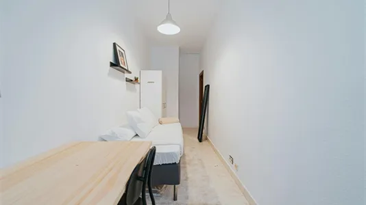 Rooms in Madrid Retiro - photo 2