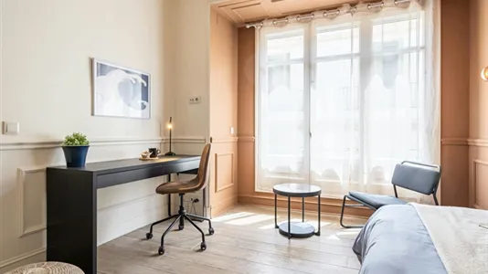 Rooms in Barcelona Sarrià-St. Gervasi - photo 2