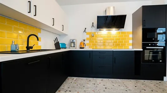 Rooms in Charleroi - photo 7