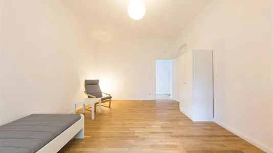 Rooms in Berlin Friedrichshain-Kreuzberg - photo 4