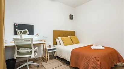 Room for rent in Cornellà de Llobregat, Cataluña