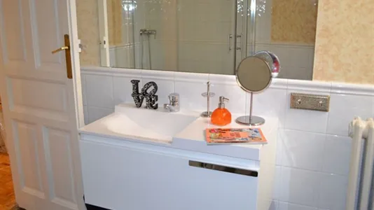 Rooms in Madrid Chamberí - photo 9