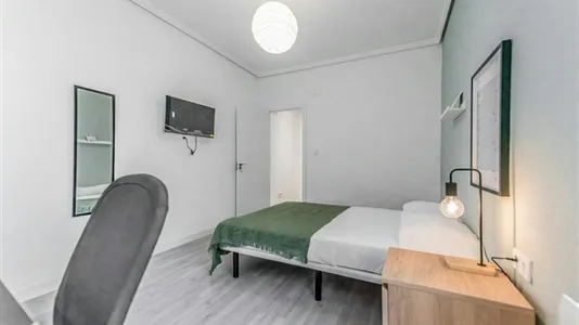 Rooms in Valladolid - photo 4