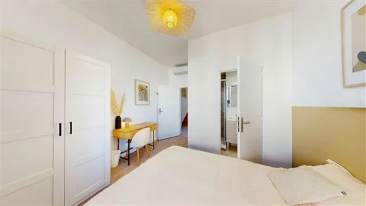 Rooms in Lyon - photo 2