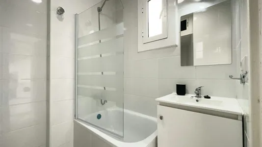 Rooms in Barcelona Sants-Montjuïc - photo 6