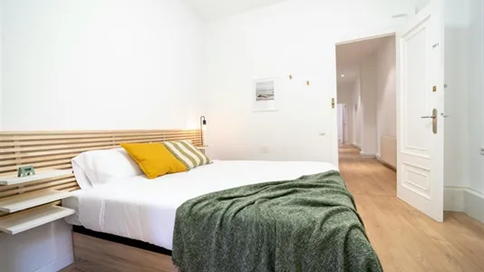 Rooms in Valencia Extramurs - photo 7